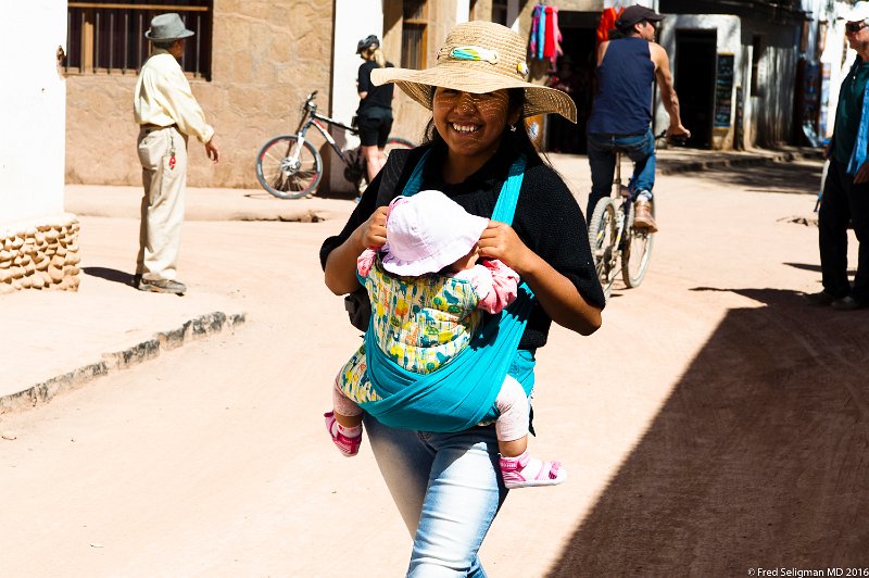 20160329_120726 D3S.jpg - Local lady, San Pedro de Atacama